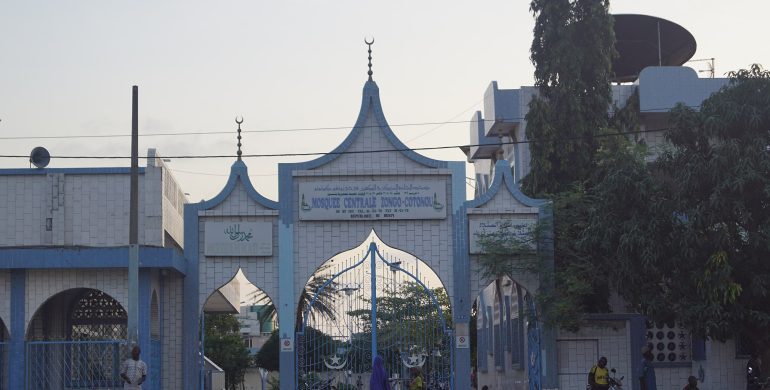 DON EFFECTUÉ À LA MOSQUÉE CENTRALE DE ZONGO